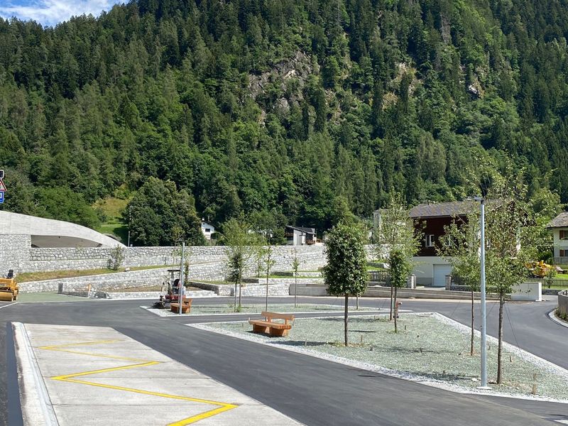 Bondo Neugestaltung Verbauungen – Bushalteplatz Bondo – © mavo Landschaftsarchitekten GmbH